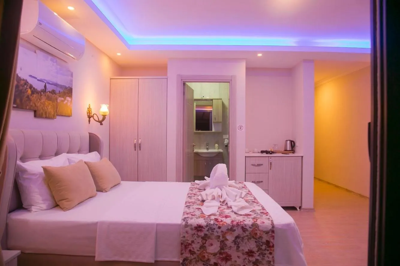 Suna House Söğüt Konukevi